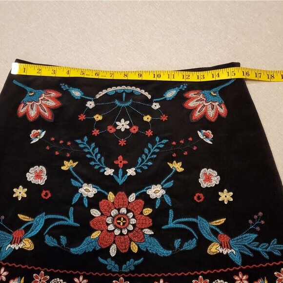 Blu Pepper Large Black Embroidered Multi Color Floral Corduroy Skirt - Picture 3 of 10